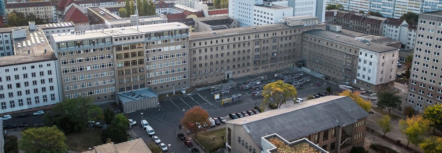 Blick auf die ehemalige 'Stasi-Zentrale. Campus für Demokratie'.