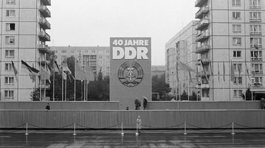 Foto von der Bühne für die Feierlichkeiten zum 40. Jahrestag der DDR